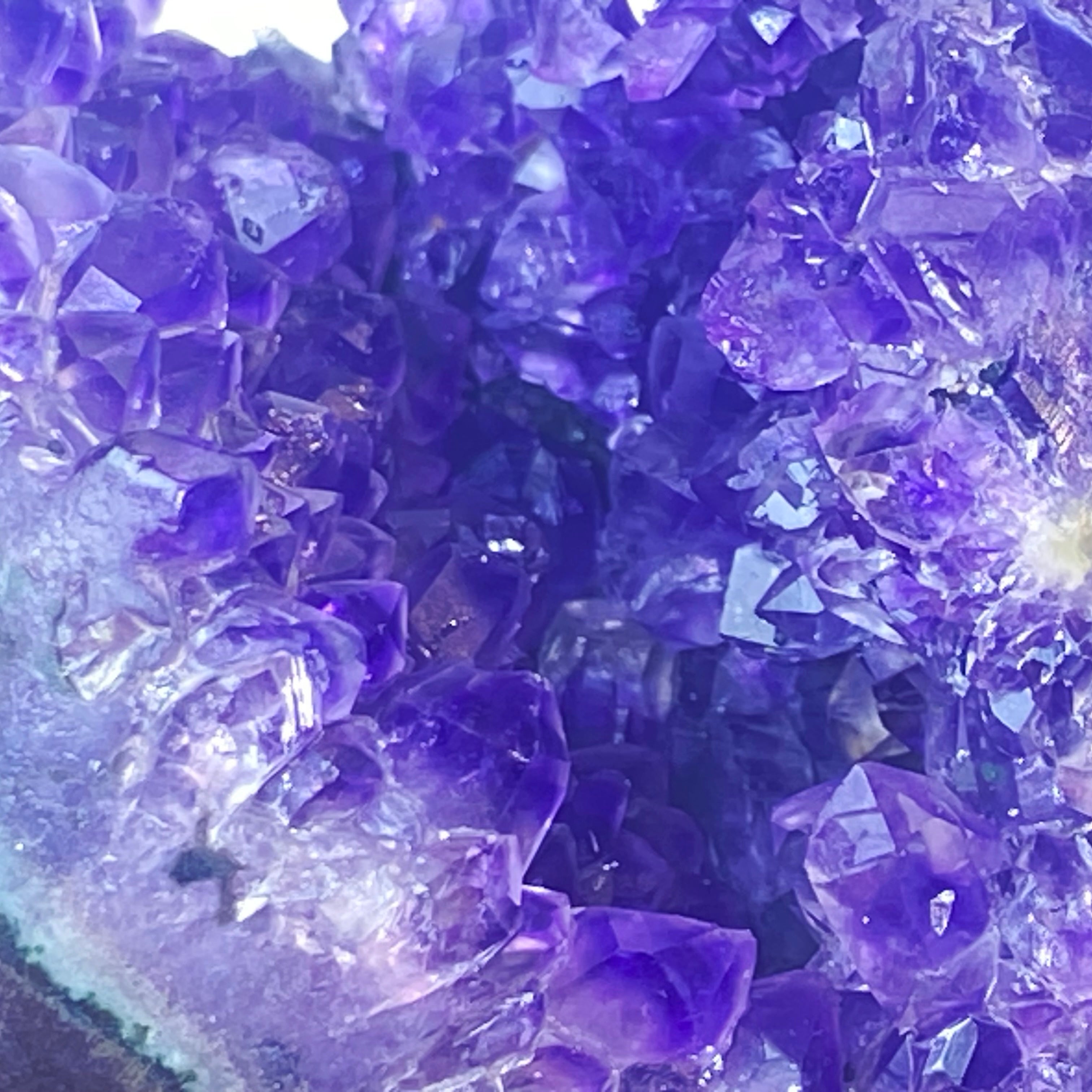 開口笑紫晶球