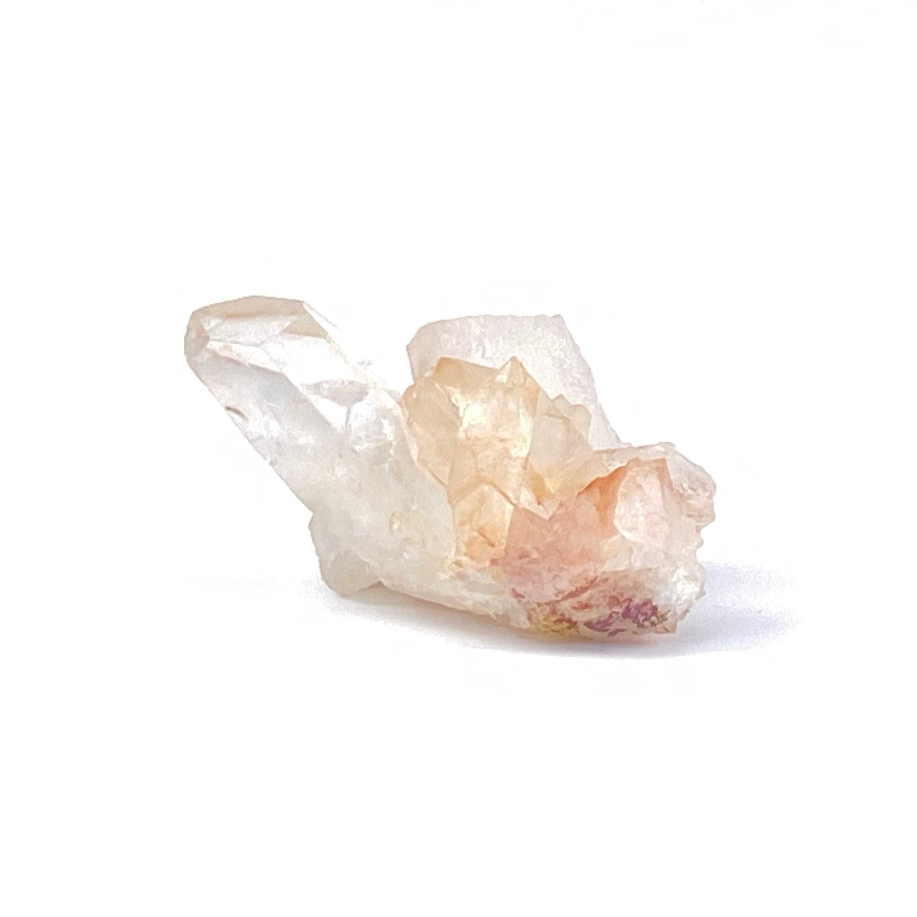 馬達加斯加白晶簇 (透明白色水晶 / 帶紅或黃泥)
