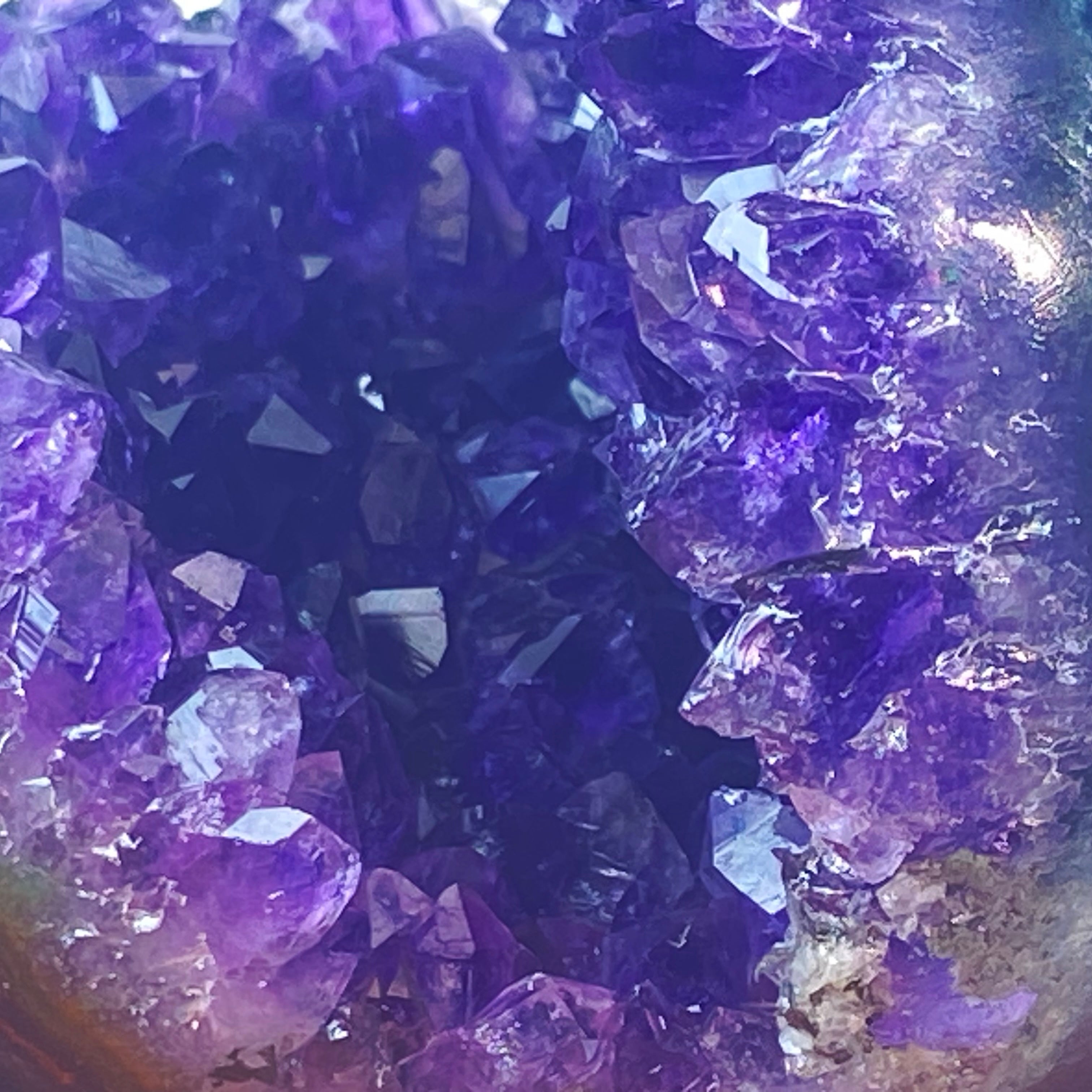 開口笑紫晶球