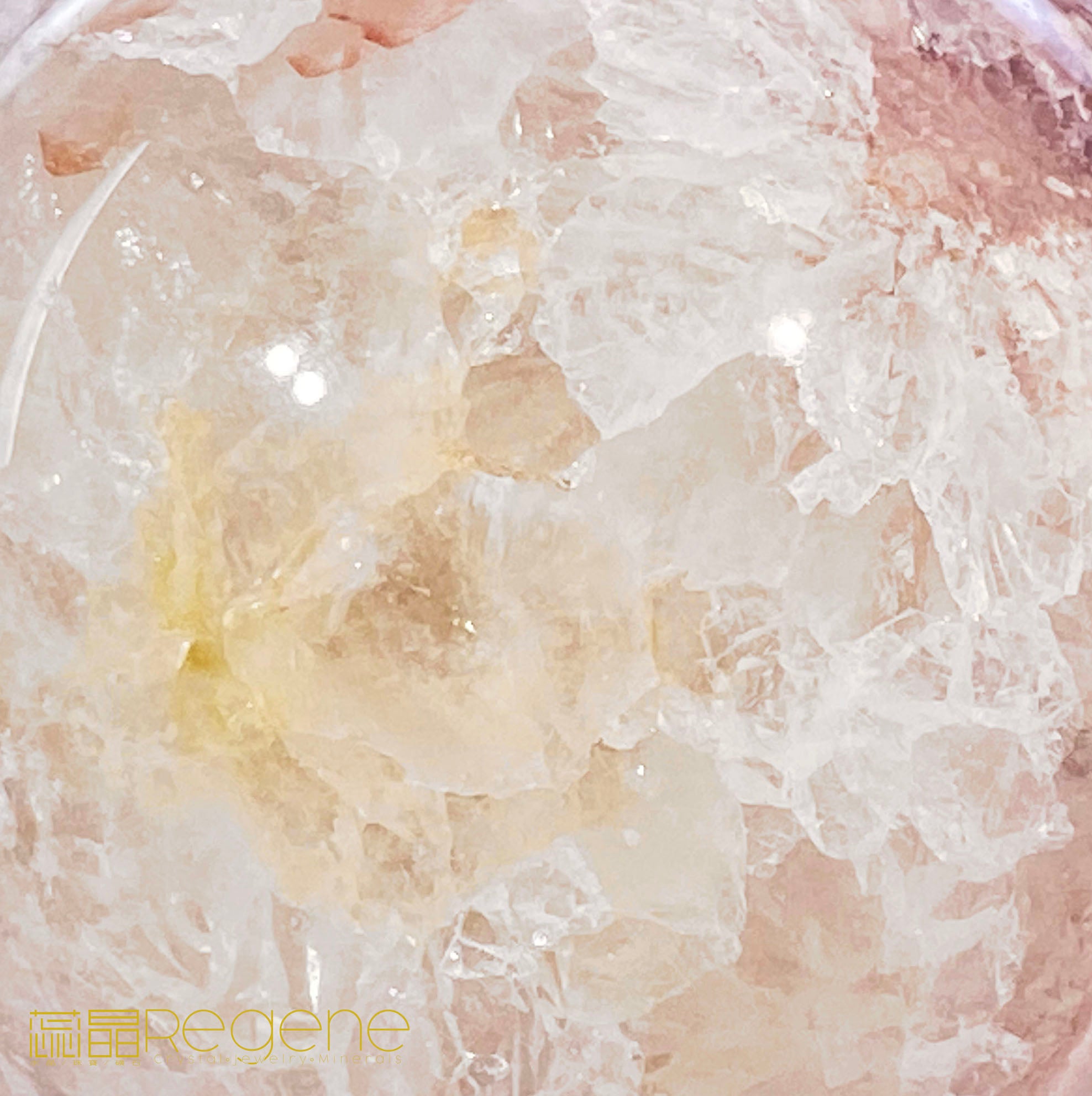 粉櫻花晶洞瑪瑙球