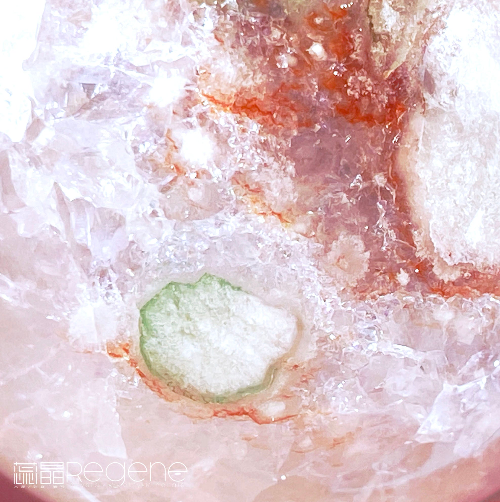 粉櫻花晶洞瑪瑙球