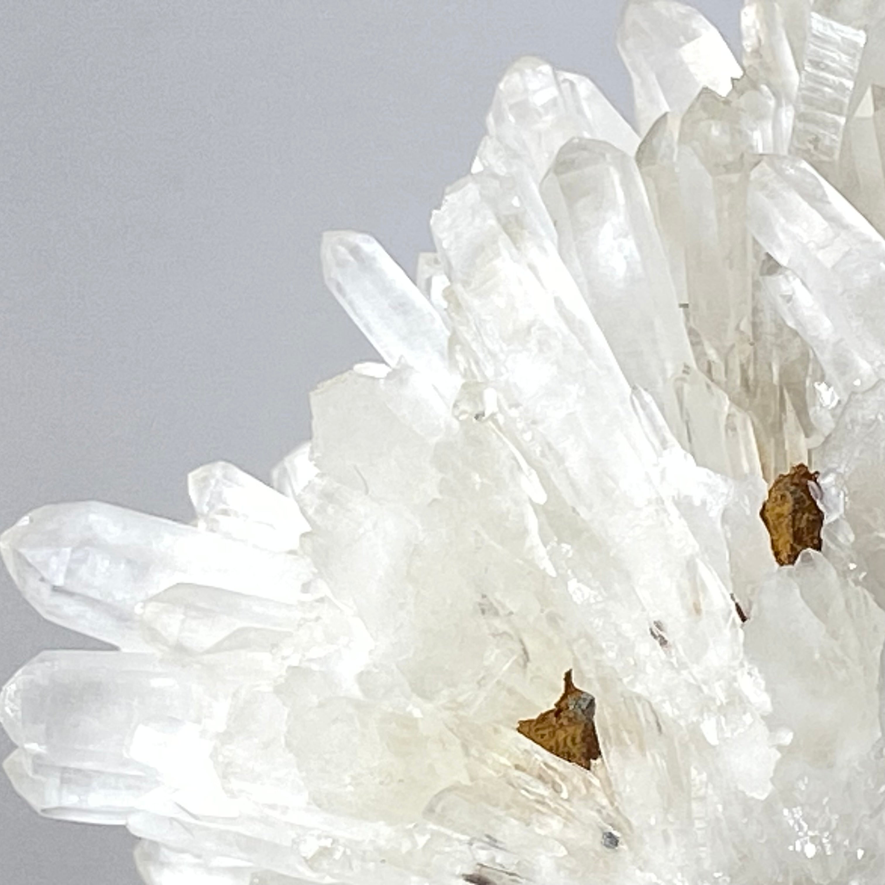 天然黃銅礦與白水晶共生原礦