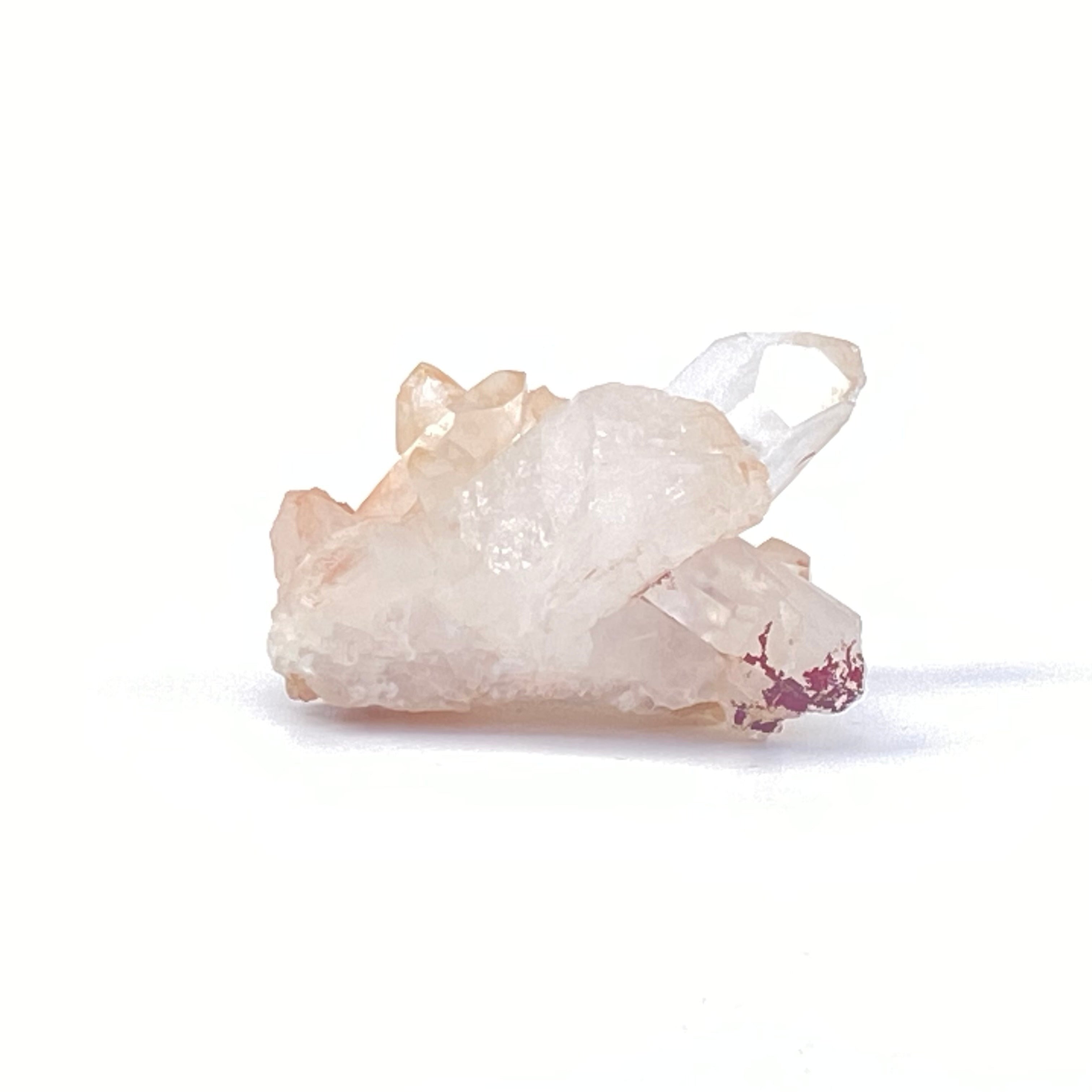 馬達加斯加白晶簇 (透明白色水晶 / 帶紅或黃泥)
