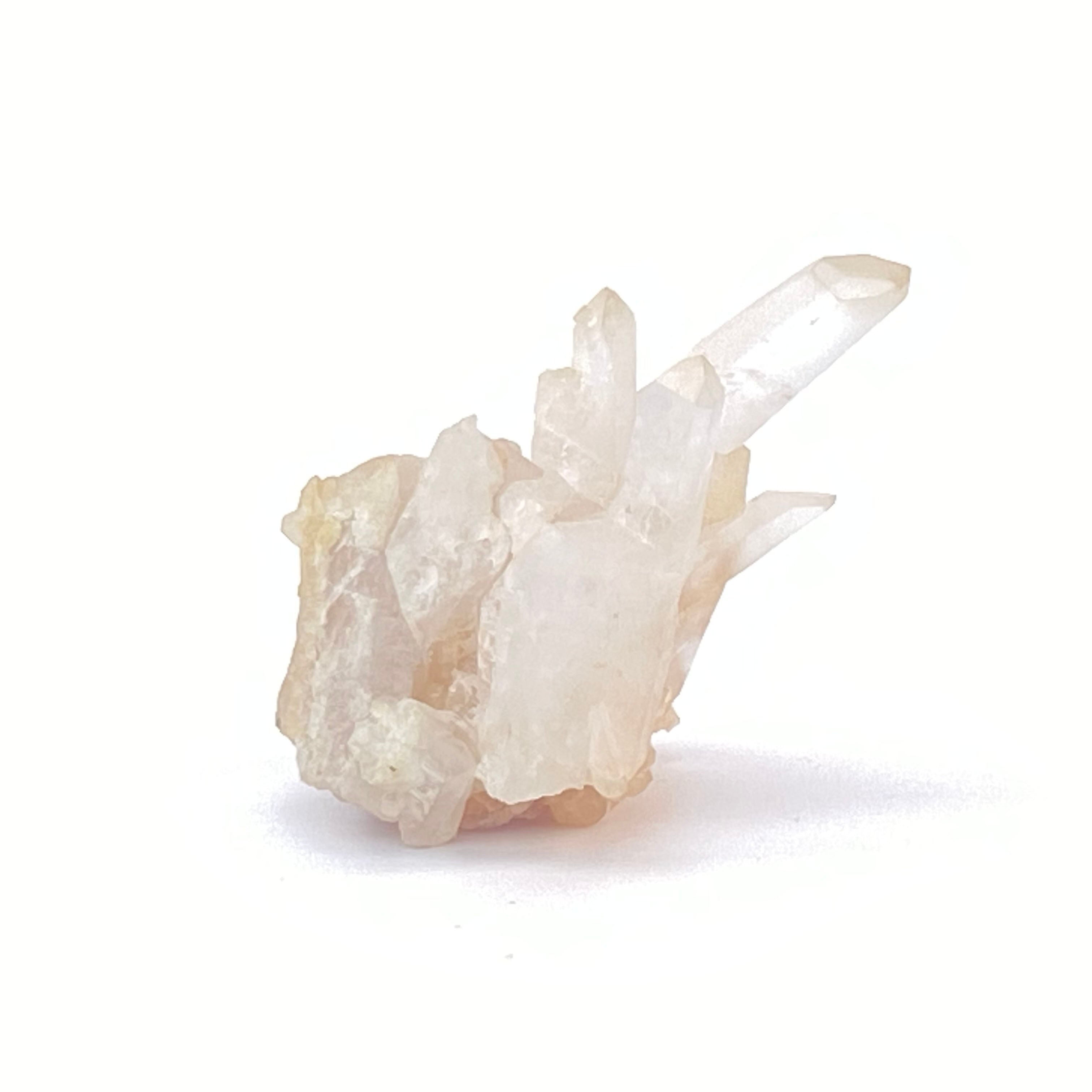 馬達加斯加白晶簇 (透明白色水晶 / 帶紅或黃泥)